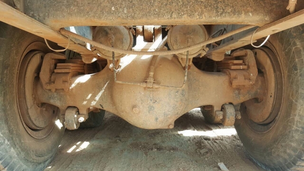 ขายรถโม่ปูน 6 คิว 10 ล้อ HINO ZM303 เบรคแห้ง เครื่อง EK100 260 แรงม้า คัสซีสวยตลอดเส้น โม่ต่อใหม่ใช้งานแค่ปีเดียว เอกสารเล่มทะเบียนพร้อมโอน