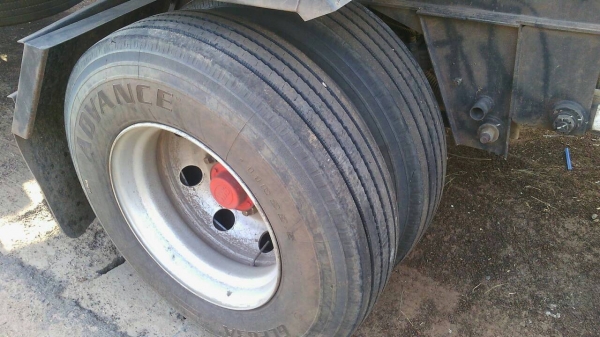 ขายดาว์น 850,000 ISUZU FVZ300 แม่ดั้ม ปี 56 ลูกดั้มปี 57 วิ่ง 171,111 กม สวยพร้อมใช้      หมายเหตุ งวดเดือนละ 60,600 &times;39 งวด =2,363,400 บาท 090-772-3710 090-772-3708