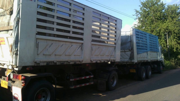 ขายดาว์น 850,000 ISUZU FVZ300 แม่ดั้ม ปี 56 ลูกดั้มปี 57 วิ่ง 171,111 กม สวยพร้อมใช้      หมายเหตุ งวดเดือนละ 60,600 &times;39 งวด =2,363,400 บาท 090-772-3710 090-772-3708