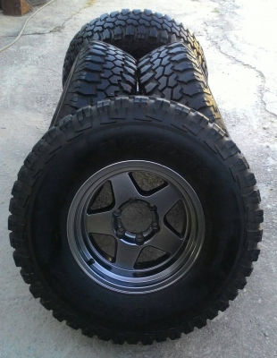 หมื่นสี่แปดร้อย ยางMud 33 หน้าแคบ พร้อมล้อ หมื่นสี่แปดร้อย ยางMud 33 หน้าแคบ พร้อมล้อ