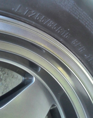 หมื่นสี่แปดร้อย ยางMud 33 หน้าแคบ พร้อมล้อ หมื่นสี่แปดร้อย ยางMud 33 หน้าแคบ พร้อมล้อ