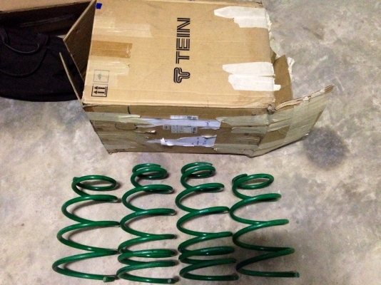 ขายสปริงโหลด tein แคมรี่  camry acv40 1ชุด สวยๆ  หล่อๆ  ขาย 3990บาท สนใจสอบถามได้ 24ชม    0946733137