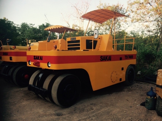 ต้องการายรถบด SAKAI TS7409