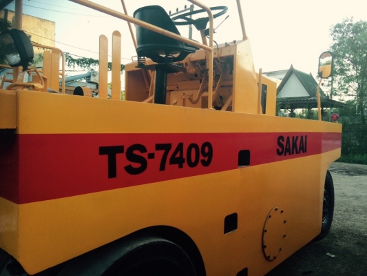 ต้องการายรถบด SAKAI TS7409