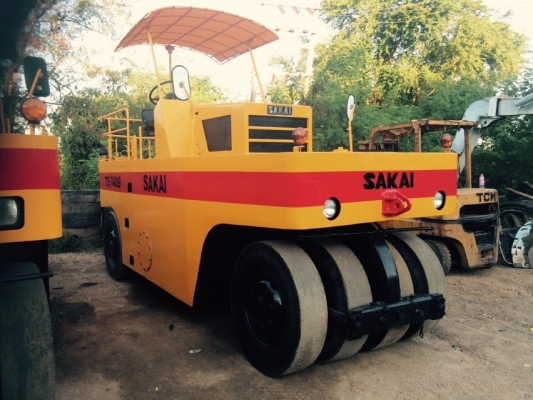 ต้องการายรถบด SAKAI TS7409
