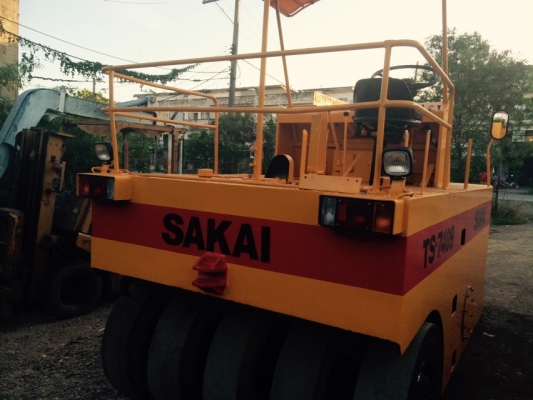 ต้องการายรถบด SAKAI TS7409