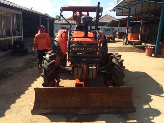 รถไถคูโบต้าM7040 พร้อมอุปกรณ์ รถไถคูโบต้าM7040 พร้อมอุปกรณ์