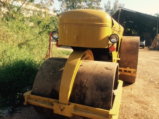 ต้องการขายรถบด SALAI 3 ล้อเหล็ก