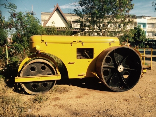 ต้องการขายรถบด SALAI 3 ล้อเหล็ก