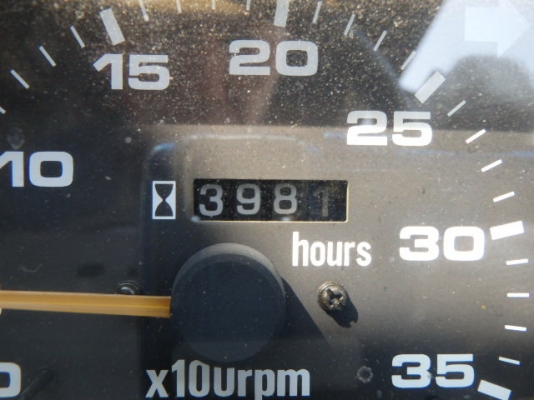 ขายรถเครน TADANO M6 ปี 1997 สภาพเก่านอก รถทำงานทุกวัน ทดลองขับได้ ราคา5300000 ต่อรองได้ สนใจโทร 081-9176906 k.ปิ่น