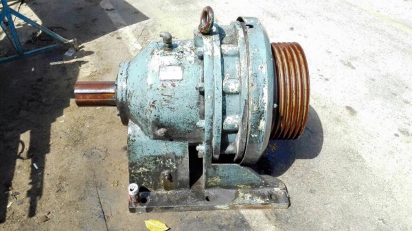 === ขายแล้วครับ!! === หัวเกียร์ทดยักษ์ Cyclo Drive Sumitomo อัตราทด 1:29 ความเร็วรอบ 50 RPM. ใช้กับมอเตอร์ 60-100 HP. สภาพสวย สด แน่น พร้อมใช้งาน!!