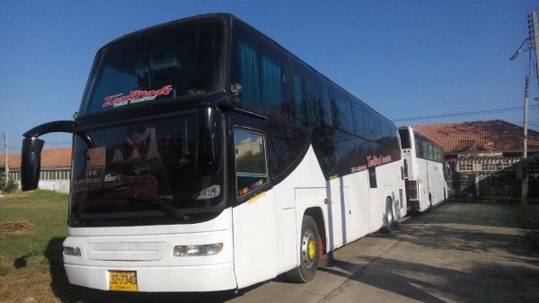 ขายดาวน์ 250,000 รถบัส12เมตร สูง3.6 เมตร ช่วงล่างเบนซ์ถุงลมเขาควาย เบรกแห้ง เครื่องเบนซ์ 10 สูบ แอร์ไฟฟ้า