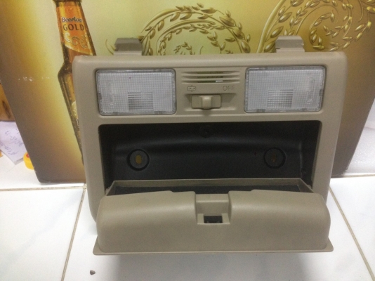 ที่เก็บแว่น+ไฟส่องสว่าง toyota vigo champ