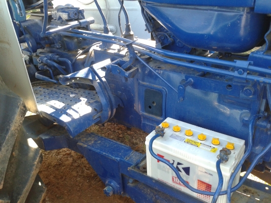 ขายครับ 6610 เสื้อลาย รถพร้อมใช้ เล่มพร้อมโอนครับ