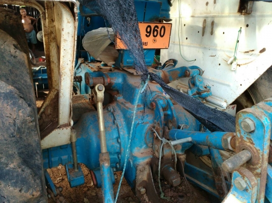 ขาย 6600เสื้อลาย ท้ายใหญ่ รถสวยพร้อมใช้ เล่มพร้อมโอน