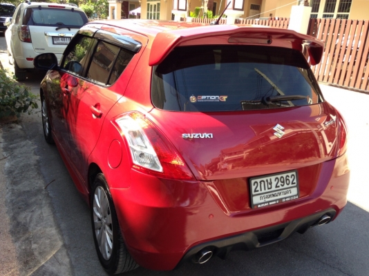 ขาย Swift 1.2 GLX ตัวท็อปสีแดง ใหม่ สวย เดิม