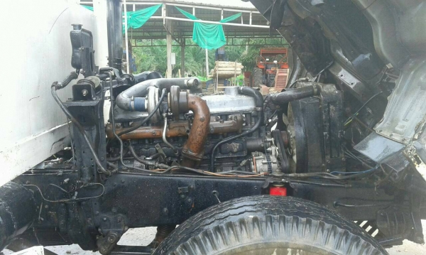 10ล้อท้ายลาด...220แรง มิตซูฯFN527M-TF0653 รถสภาพดี สวยดี เล่มพร้อม