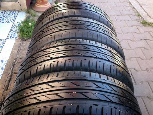 ขายแม็กHONDA JAZZ 4รู100 พร้อมยางบริดสโตน 185/55R16 ยางปี11 สวยๆ จำนวน 1 ชุด  3900