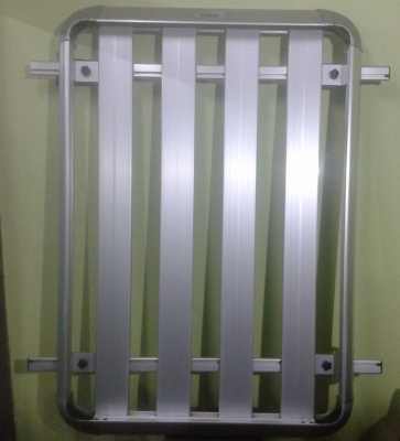 แร็คหลังคา (ขนาดใหญ่ 1.0 X 1.5 M)  ขอบสูง 10 Cm คานวางยาว 50 นิ้ว 1,800  บาท  ลดเหลือ 1,400 บาท เน้นมารับเองครับ และขนส่งทางรถไฟ