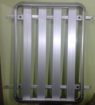 แร็คหลังคา (ขนาดใหญ่ 1.0 X 1.5 M)  ขอบสูง 10 Cm คานวางยาว 50 นิ้ว 1,800  บาท  ลดเหลือ 1,400 บาท เน้นมารับเองครับ และขนส่งทางรถไฟ