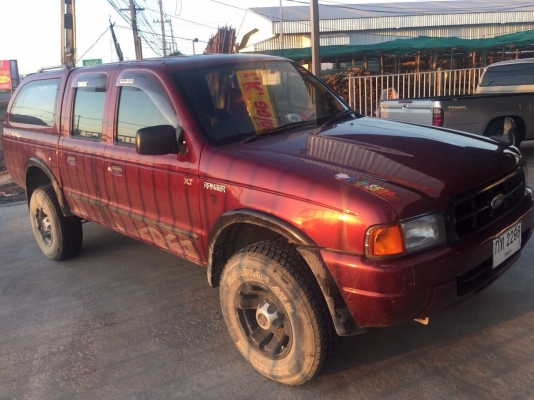 ฟอดเรนเจอ ปี 2002  4 ประตูโฟวิล เครื่อง 2500