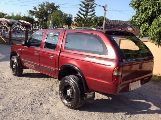 ฟอดเรนเจอ ปี 2002 4 ประตูโฟวิล เครื่อง 2500 ฟอดเรนเจอ ปี 2002 4 ประตูโฟวิล เครื่อง 2500