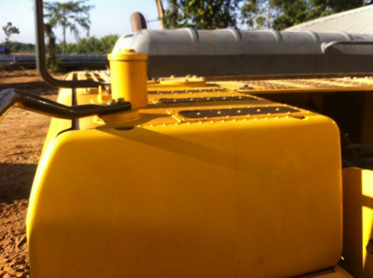 ขายรถแบคโฮ  KOMATSU  pc200-8  MO1  ทำงานน้อย 3,&times;&times;&times;ชม.เอกสารพรัอมราคา2,280,000 090-772-3710 090-772-3708