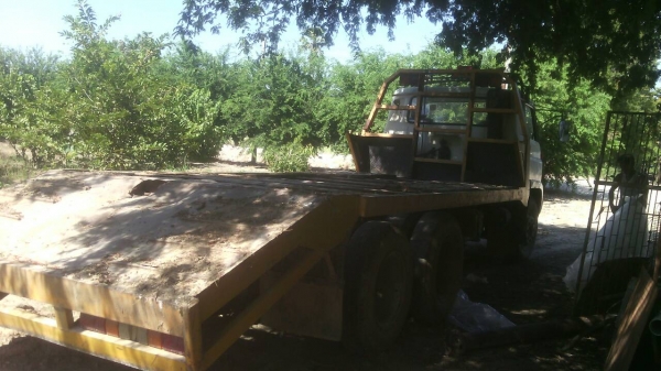 ขายรถแบคโฮพร้อมรถเทรลเลอร์ SUMITOMO 2800 FJ กับ ISUZU JUMBO 165 แรงม้า เพลาเดี่ยว ราคารวม 2 คัน 650000