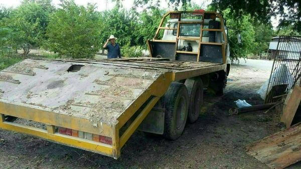 ขายรถแบคโฮพร้อมรถเทรลเลอร์ SUMITOMO 2800 FJ กับ ISUZU JUMBO 165 แรงม้า เพลาเดี่ยว ราคารวม 2 คัน 650000