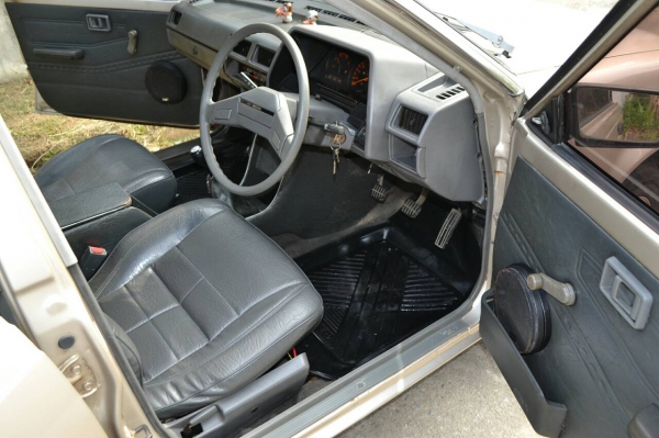 นิสสัน ซันนี่