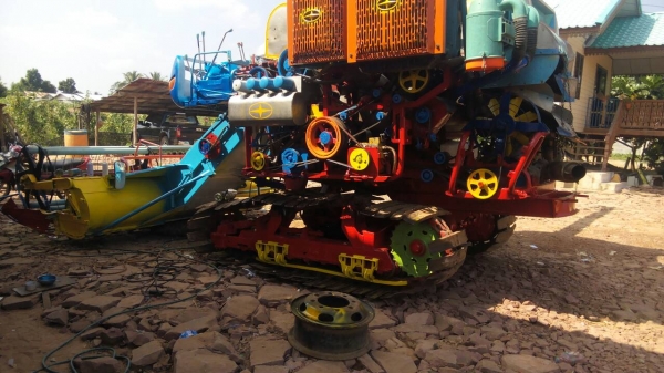 รถเกี่ยวข้าว