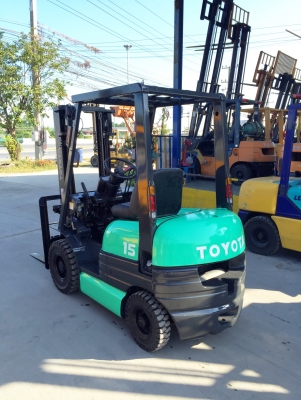 -:-*&bull;*ข า ย ร ถ ย ก นำ เ ข้ า*&bull;*-:-TOYOTA 6FD15 เครื่องดีเซล เกียร์ธรรมดา เสาสูง3เมตร สนใจติดต่อ083-062-0223(ปอนด์)