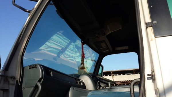 รถปูน 10 ล้อ