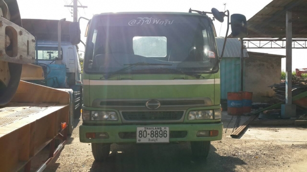 รถปูน 6 ล้อ