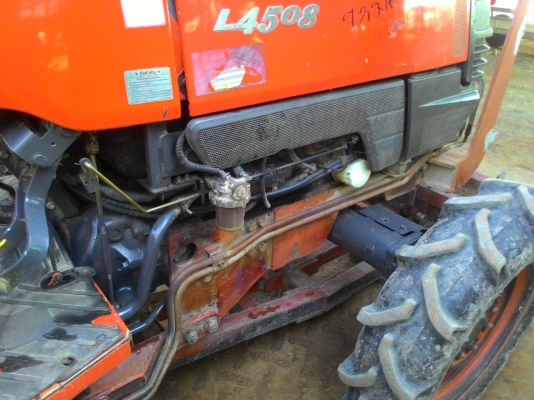 ขายรถไถ KUBOTA L4508 แถมดันหน้า และโรตารี่ ราคา 240,000 ทะเบียนพร้อมโอน เครื่องดี เกียร์ดี ไฮดรอลิคดี พร้อมใช้งาน รถอยู่ อ.แกลง จ.ระยอง สนใจ สอบถาม 0818618678,0899347475 มีรถขนส่งบริการทั่วประเทศไทย ร้าน DC Tractor Rayong