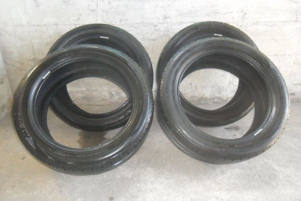 ยาง BRIDGESTONE 195/50R16ปี13 สวยๆ 4 เส้น ราคา 2500 บาท
