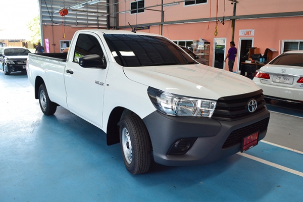 โช็คป้ายแดง รีโว ถอดจากจากศูนย์ มี 2 คู่ / คู่ละ 2200 บาท ตจวส่งได้ครับ