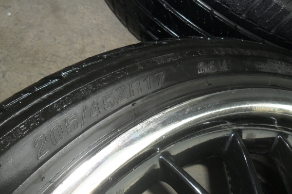 ล้อแม็ก17นิ้ว4รู100 พร้อมยาง สวยๆ 4 ล้อ ราคา 6500 บาท ล้อแม็ก17นิ้ว4รู100 พร้อมยาง สวยๆ 4 ล้อ ราคา 6500 บาท