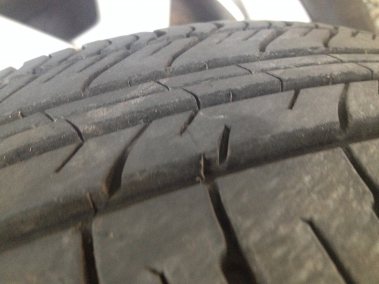 ขายล้อแม็ก new city 2014 ขอบ15 พร้อมยาง Michelin 175 65 15 ปี 14 ขายล้อแม็ก new city 2014 ขอบ15 พร้อมยาง Michelin 175 65 15 ปี 14