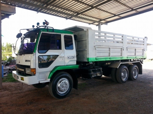 ขายดั้ม2เพลา 195แรง โลฮาย10สปีด สภาพพร้อมใช้งาน เอกสารพร้อมโอน สนใจโทร 090-8588220คุณนะ 093-3258446คุณบิว หรือเข้าดูสินค้าอื่นๆได้ที่ www.truck.in.th/498 หรือเพจFacebook ณรงค์ ซื้อขายรถมือสอง (เว็บไซต์ส่วนตัว) หรือFacebook ตลาดรถมือสอง คุณนะ