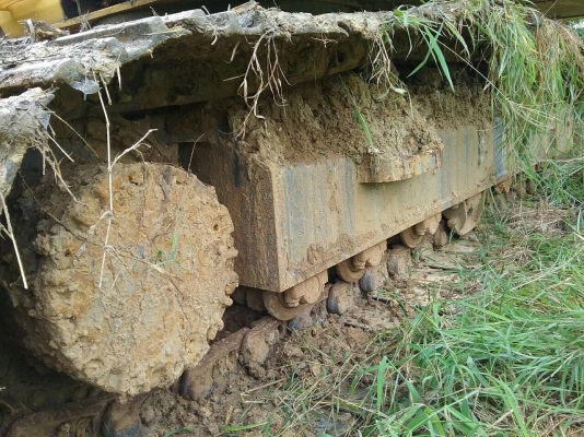 ขายKOMATSU PC200-8ไมล์5,xxxชม.เอกสารเล่มทะเบียน