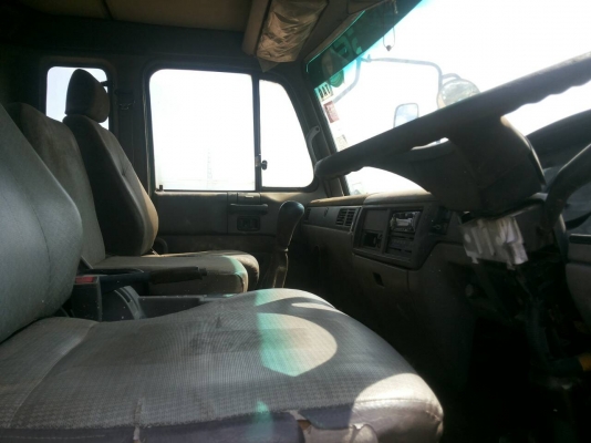 รถบรรทุก 6 ล้อ NISSAN หัวคลัชซี ปี 48 เครื่อง 216 แรง เบรคทิฟฟี่ พวงมาลัยเพาเวอร์ ราคา 485,000 บ.รถอยู่ปทุมธานี