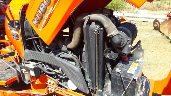 ขายรถไถคูโบต้าL3008อุปกรณ์ดันหน้าผานห้า22นิ้ว