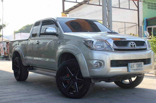 ล้อ SPEC-G ขอบ20 6H139.7 วงละ 7,500 บาท