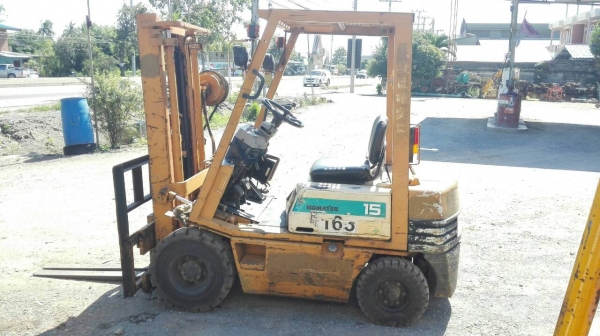 Sell> KOMATSU FD15-15 เครื่องอีซูสุ ดีเซล เกียร์ออโต้ ยก 1.5 ตัน. สูง 3 ม. งาสไลด์ซ้าย-ขวา. มีเสากลางวิ่งในตู้คอนเทรนเนอร์ได้สบายๆ ครับ Sell> KOMATSU FD15-15 เครื่องอีซูสุ ดีเซล เกียร์ออโต้ ยก 1.5 ตัน. สูง 3 ม. งาสไลด์ซ้าย-ขวา. มีเสากลางวิ่งในตู้คอนเทรนเนอร์ได้สบายๆ ครับ