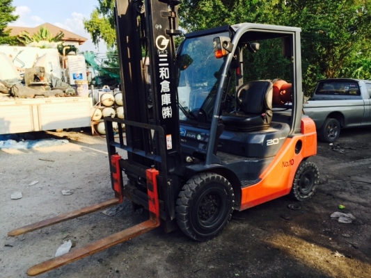 ขายรถฟอล์คลิฟต์ TOYOTA 8FG20 เบนซิน+LPG ขนาด2ตัน.เสาสูง3.5 เมตร.งาสไลด์ ขายรถฟอล์คลิฟต์ TOYOTA 8FG20 เบนซิน+LPG ขนาด2ตัน.เสาสูง3.5 เมตร.งาสไลด์