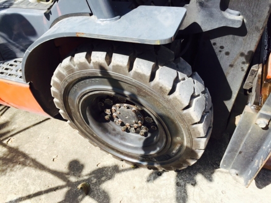 ขายรถฟอล์คลิฟต์ TOYOTA 8FG20 เบนซิน+LPG  เกียร์ออโตเมติค   ยางตันใหม่  4  เส้น.เสาสูง3.5 เมตร.งาสไลด์