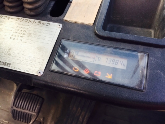 ขายรถฟอล์คลิฟต์ TOYOTA 8FG20 เบนซิน+LPG  เกียร์ออโตเมติค   ยางตันใหม่  4  เส้น.เสาสูง3.5 เมตร.งาสไลด์