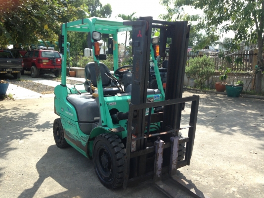 ขายโฟล์คลิฟท์  MITSUBISHI  KFG20  ขนาด  2  ตัน เบนซิน+LPG  เสา  3  เมตร  เกียร์ออโตเมติค   ยางตันใหม่  4  เส้น