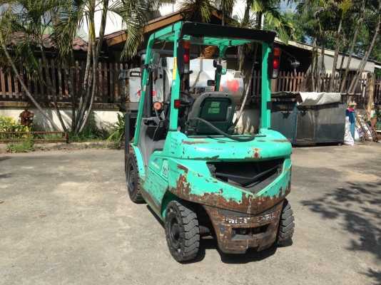 ขายโฟล์คลิฟท์  MITSUBISHI  KFG20  ขนาด  2  ตัน เบนซิน+LPG  เสา  3  เมตร  เกียร์ออโตเมติค   ยางตันใหม่  4  เส้น